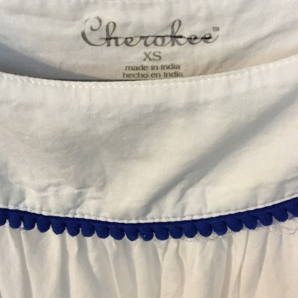 Girls Xs embroidered peasant top - Picture 3 of 5